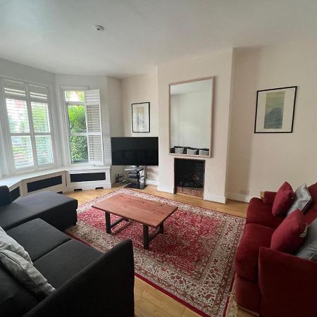 Grand Tulse Hill Villa London Exterior photo